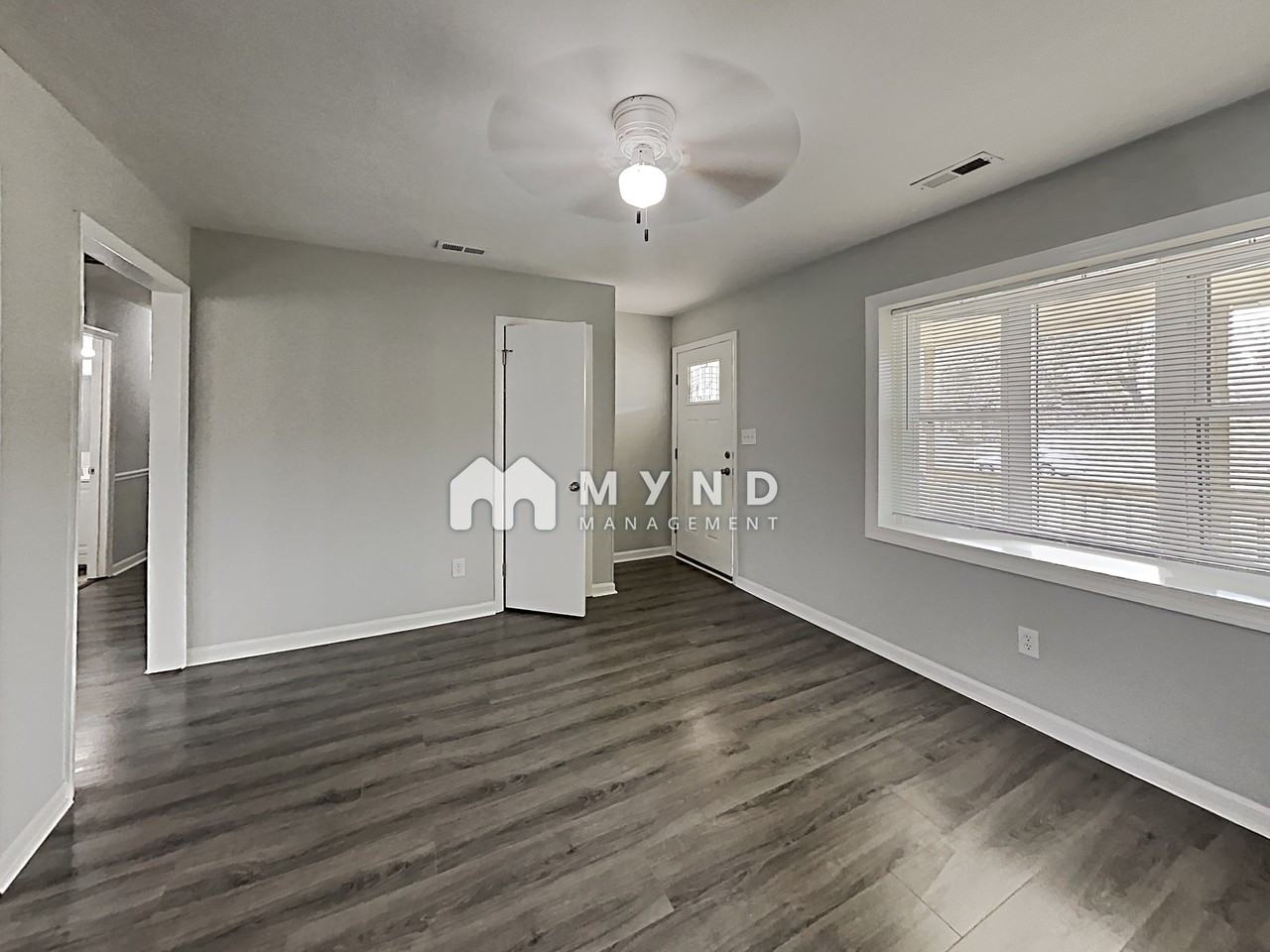 119 Redwood Ln - Photo 2 of 17