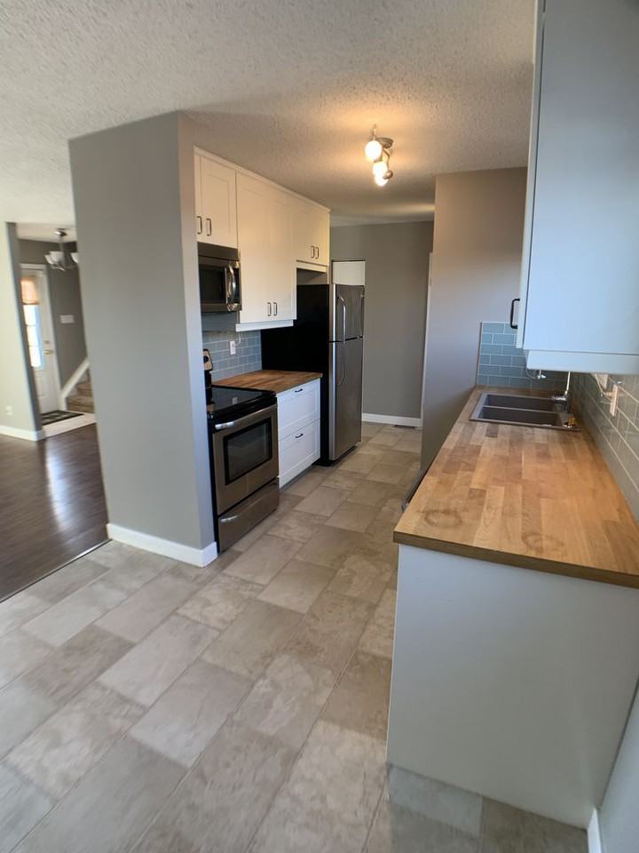 135 Raven Pl - Photo 3 of 19