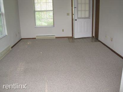 769 Hickory Ct - Photo 2 of 6