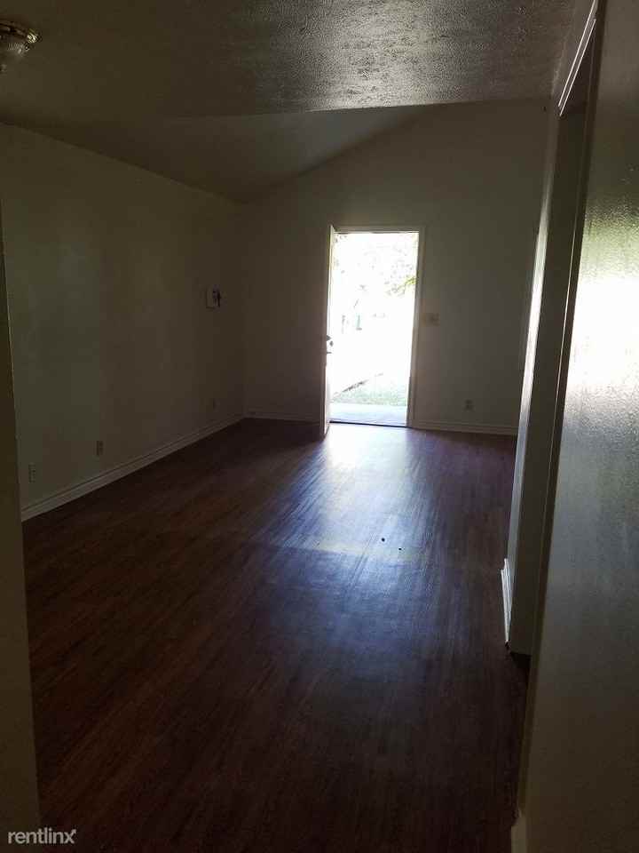 1204 E 27th St - Photo 2 of 6