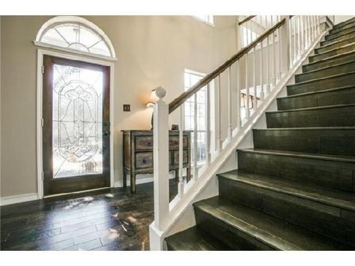 2413 Pistachio Dr - Photo 2 of 4