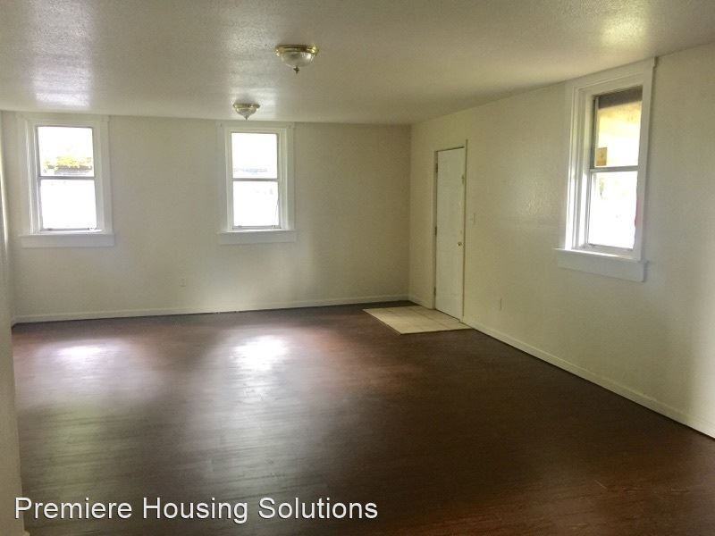 1614 Wayman St - Photo 3 of 7