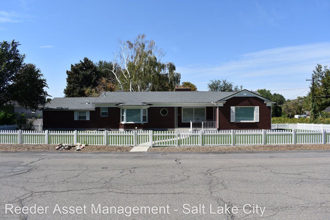 3082 South Connor Street - Photo 2 of 27