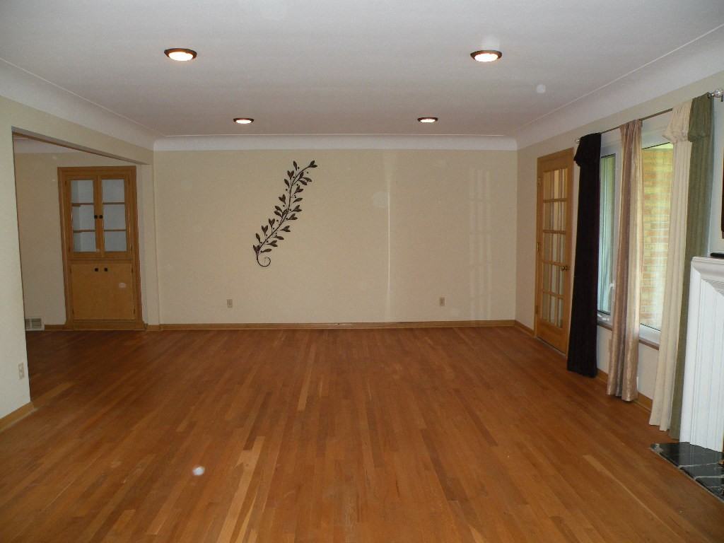 14220 Uhlin Dr - Photo 3 of 22