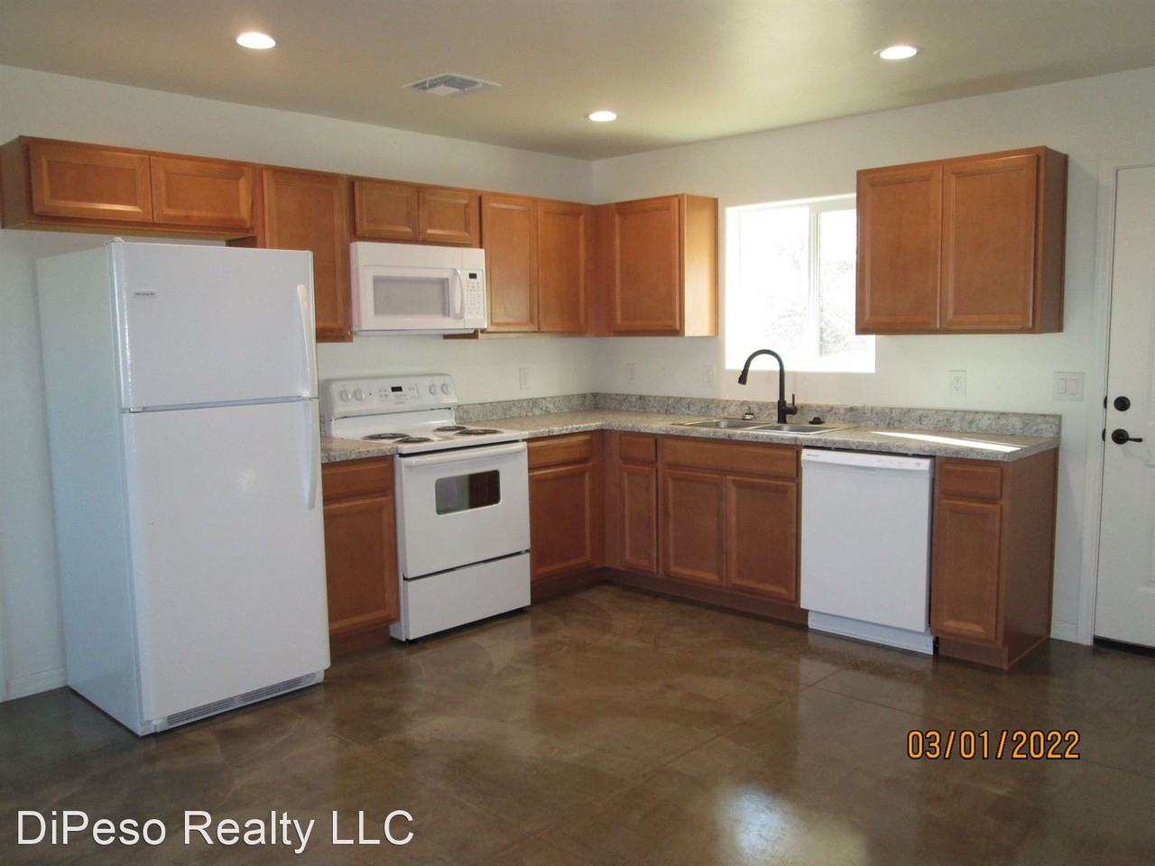 9th Street Duplexes - Photo 3 of 10