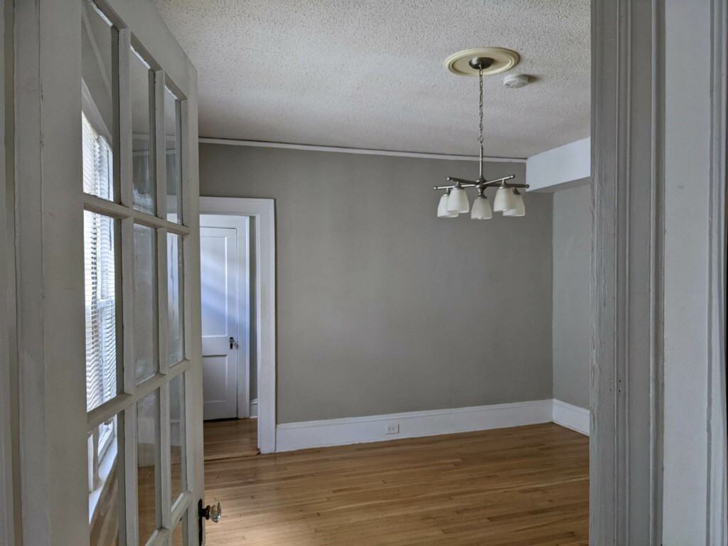 817 Arnette Ave - Photo 7 of 45