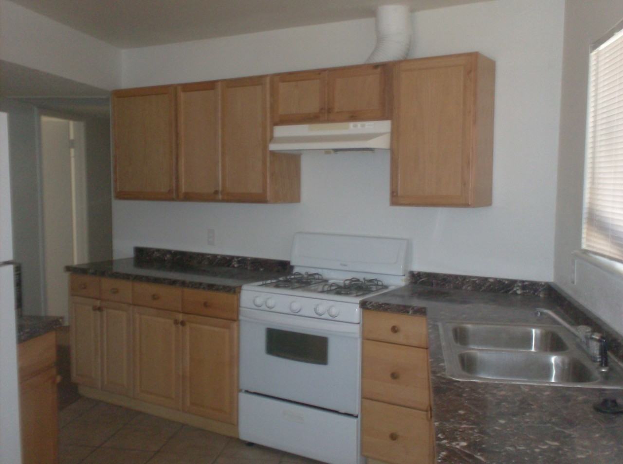 378 Dolorosa St - Photo 2 of 12