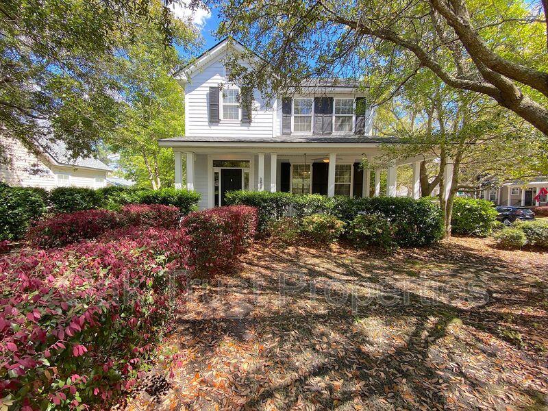 1400 Elfe St - Photo 2 of 41