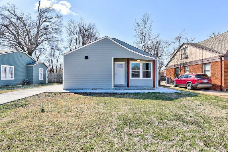 1820 Nw 36th St - Photo 2 of 23