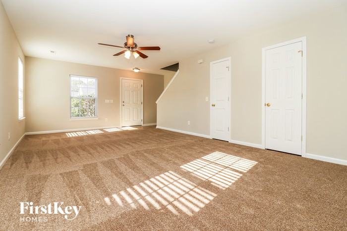 241 Border Rd - Photo 2 of 15