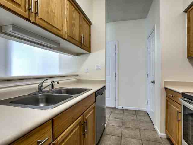 Kelly Greens Apartments - Photo 3 of 37