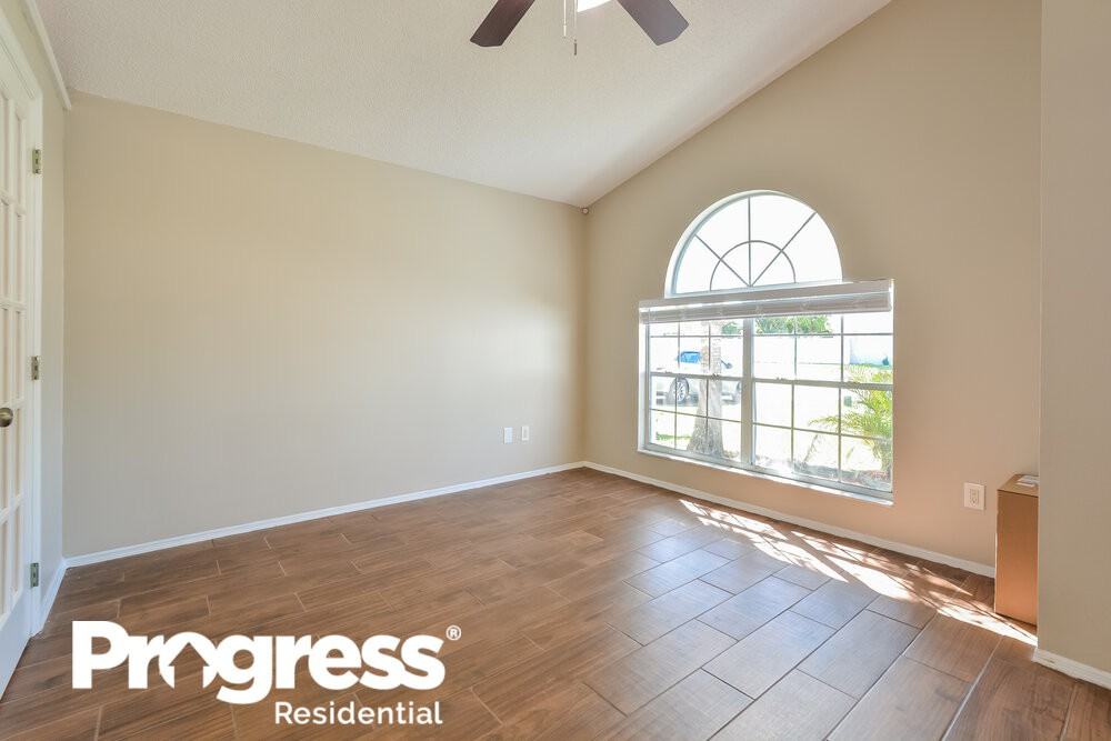 391 Southern Charm Dr - Photo 3 of 16