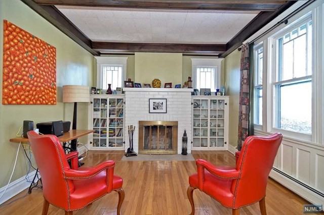101 Large Ave - Photo 3 of 19