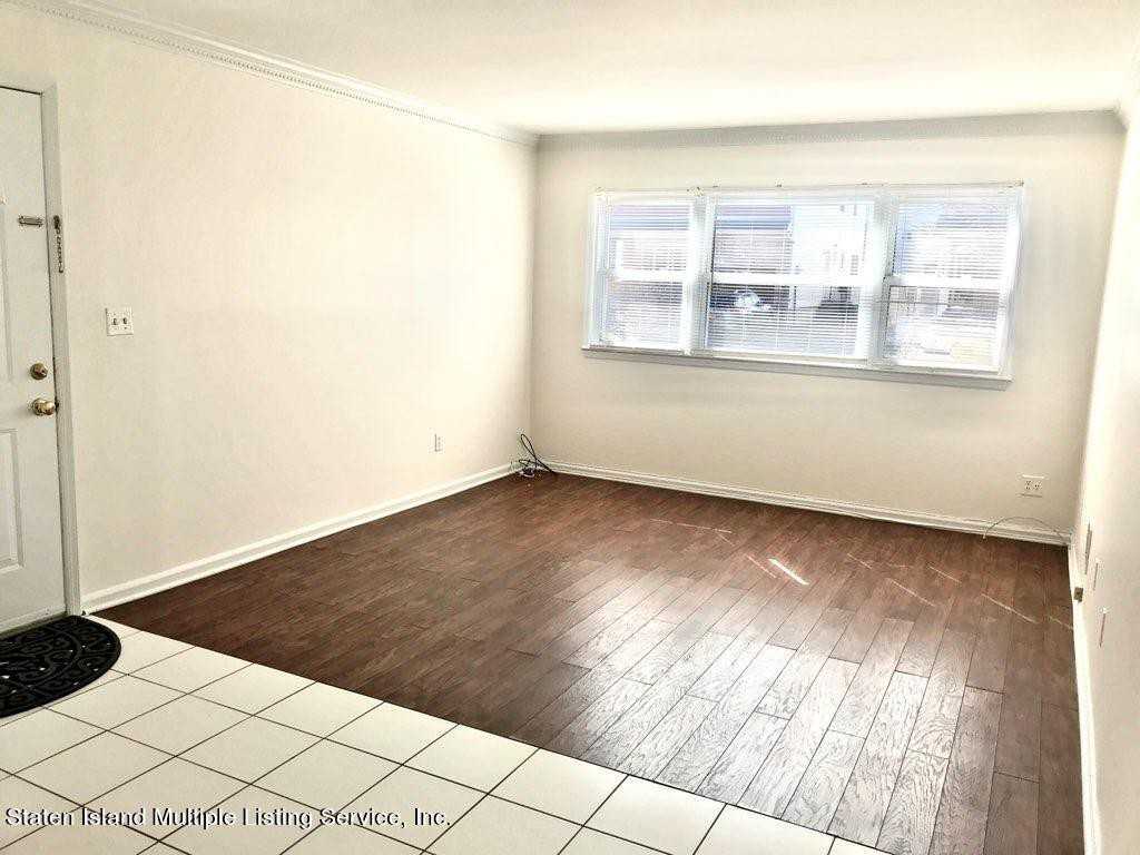 323 Stobe Ave - Photo 3 of 11