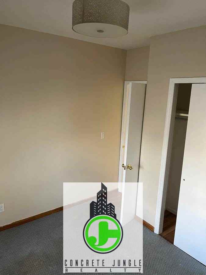 353 Avenue O #2 - Photo 3 of 8