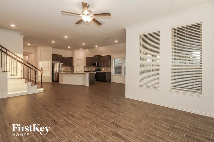 4414 Whitehaven Pine Way - Photo 3 of 15