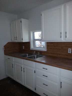 908 Haskell St - Photo 2 of 4