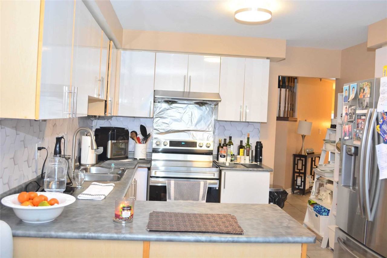 5 Wandering Trail Drive - Photo 3 of 18