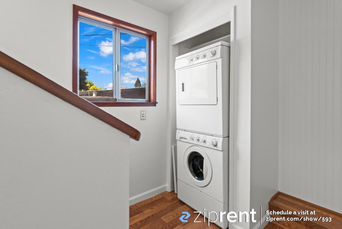 828 Nob Hill Ave - Photo 3 of 18