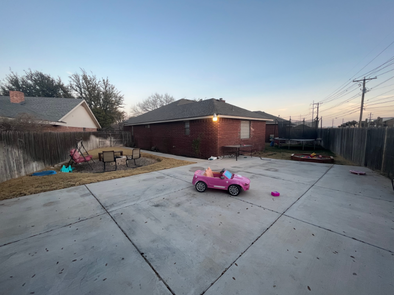 2910 Sandhill Cir - Photo 3 of 20