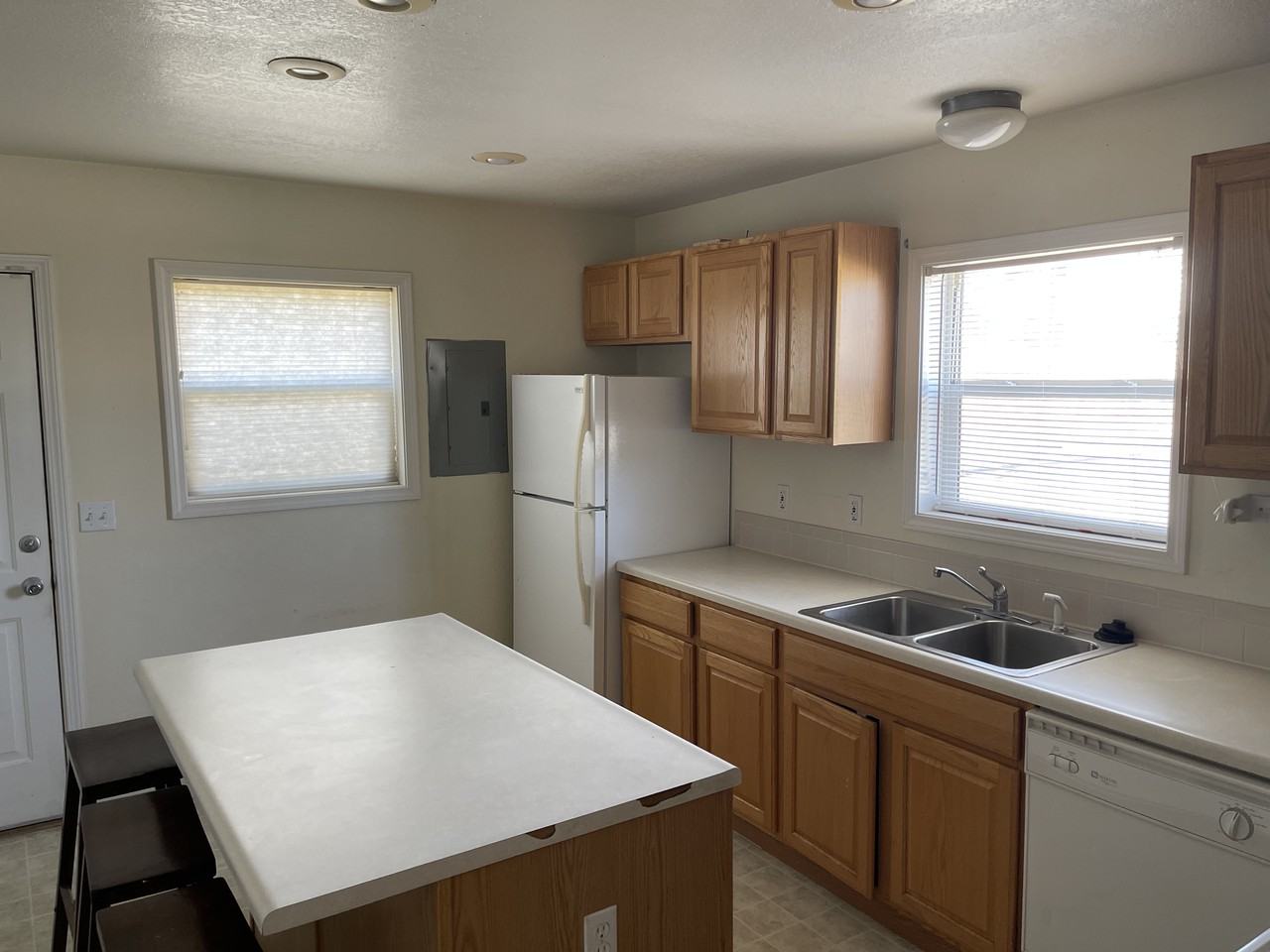 4400 Rawhide Rd #105 - Photo 2 of 5