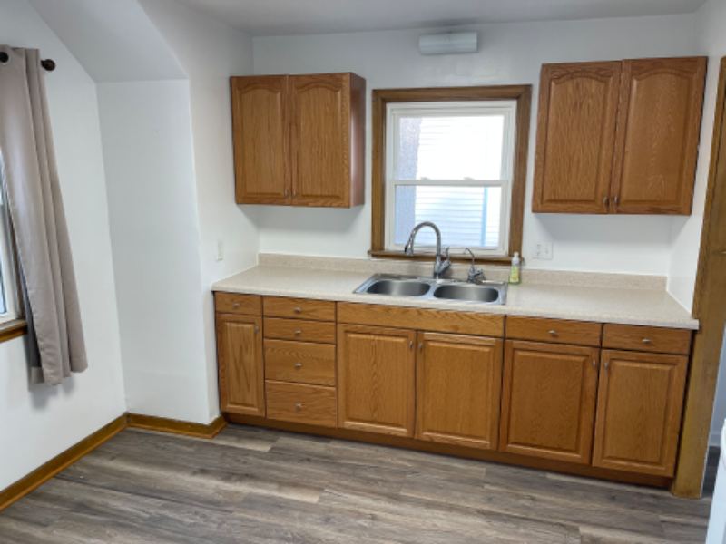 205 E 4th St - Photo 3 of 10