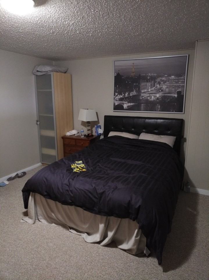 464 Sandford Street - Photo 6 of 37