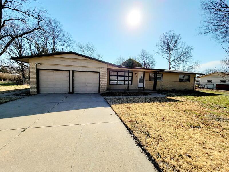 3140 N Sedgwick St - Photo 2 of 25