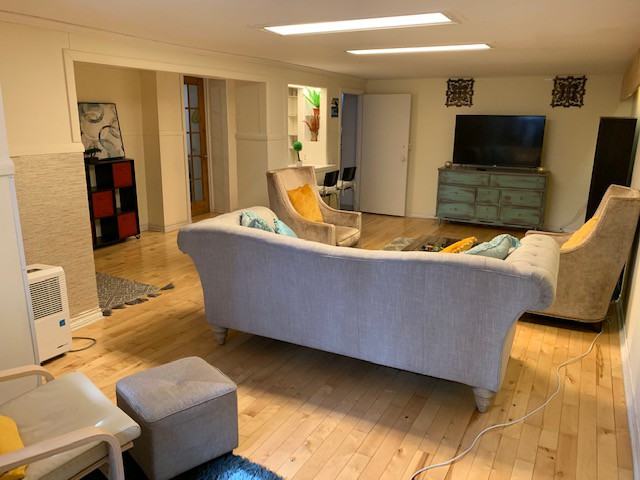 2066 Avenue Connaught #2066A - Photo 6 of 18