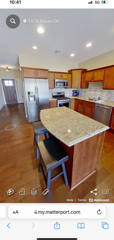 1676 Raven Dr - Photo 3 of 9