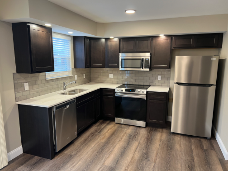 231 Bradford Ln - Photo 3 of 12