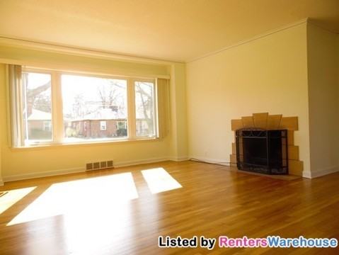 430 44th St - Photo 2 of 14