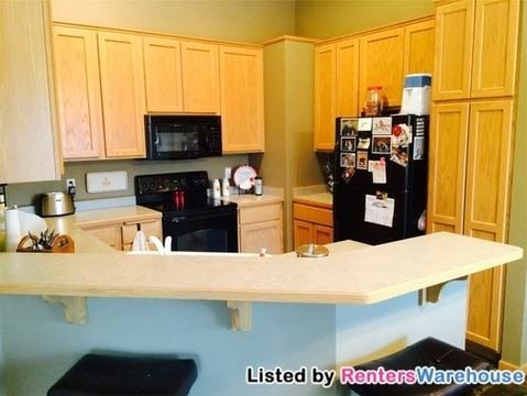 400 7th St E - Photo 2 of 11