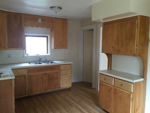 408 W Dewald St - Photo 2 of 10