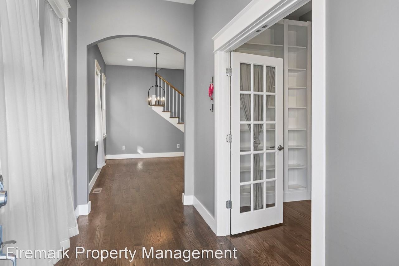 614B Shelby Ave #B - Photo 2 of 33