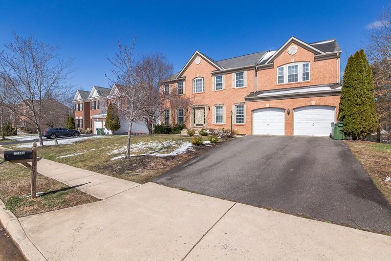 12148 Rain Slicker Pl - Photo 2 of 25