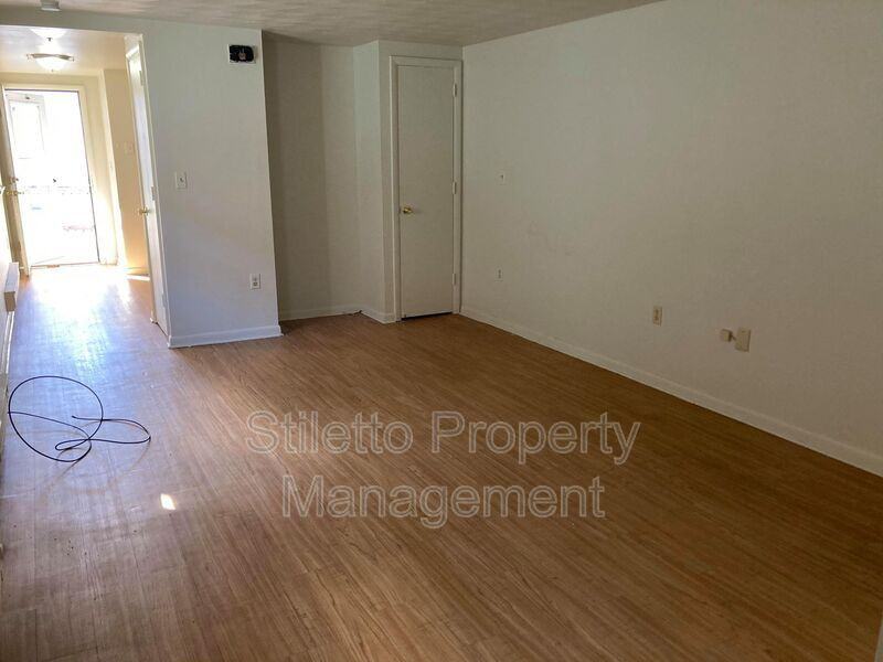 185 Zerby Ave #D - Photo 3 of 9