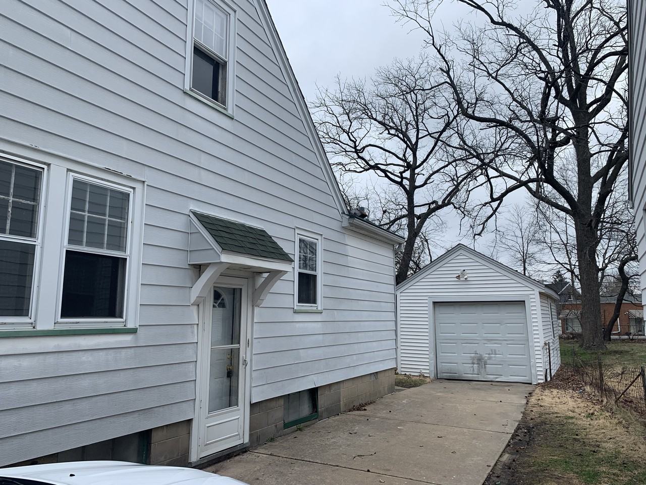 1211 West Margaret Avenue - Photo 2 of 27