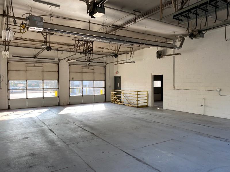 2120 Rice St - Photo 2 of 19