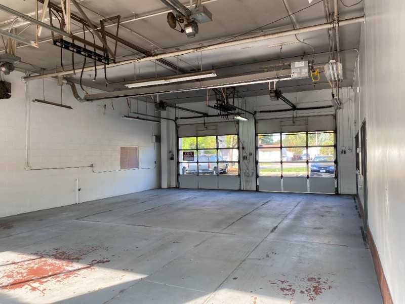 2120 Rice St - Photo 4 of 19