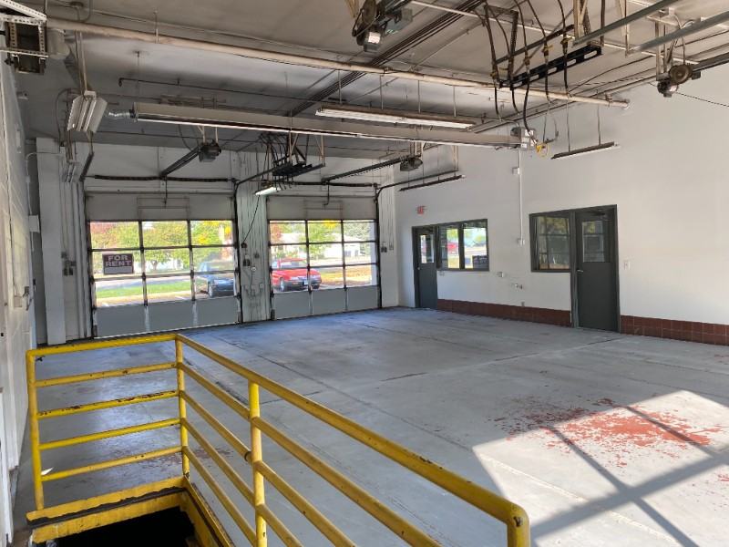 2120 Rice St - Photo 5 of 19