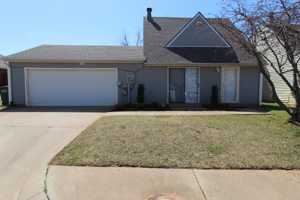 featured image of 1932 Lariat Circle