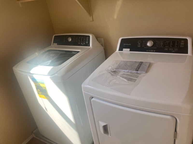 9115 South Beck Avenue - Photo 2 of 27