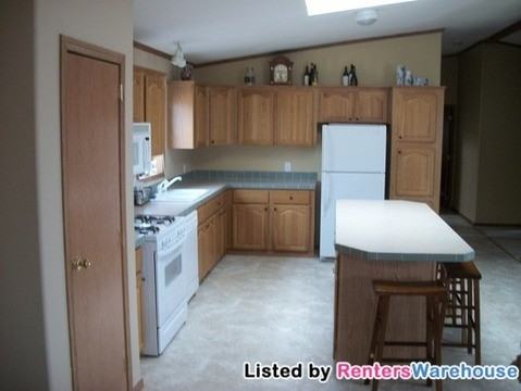 13798 200th St - Photo 3 of 9