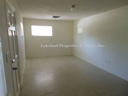 2334 Broadway St - Photo 2 of 8