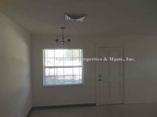 2334 Broadway St - Photo 3 of 8