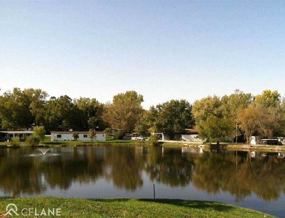 Lake Canyada Mobile Home Community - Photo 2 of 8