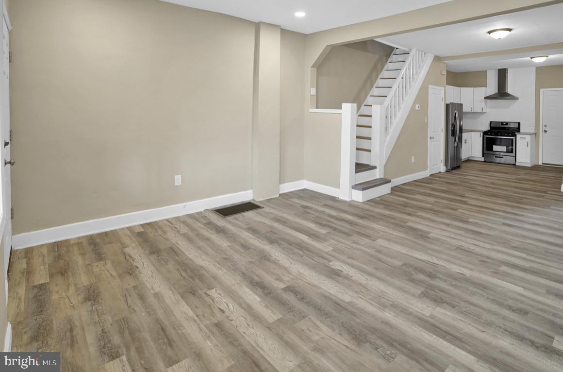 5526 Paschall Avenue - Photo 2 of 12