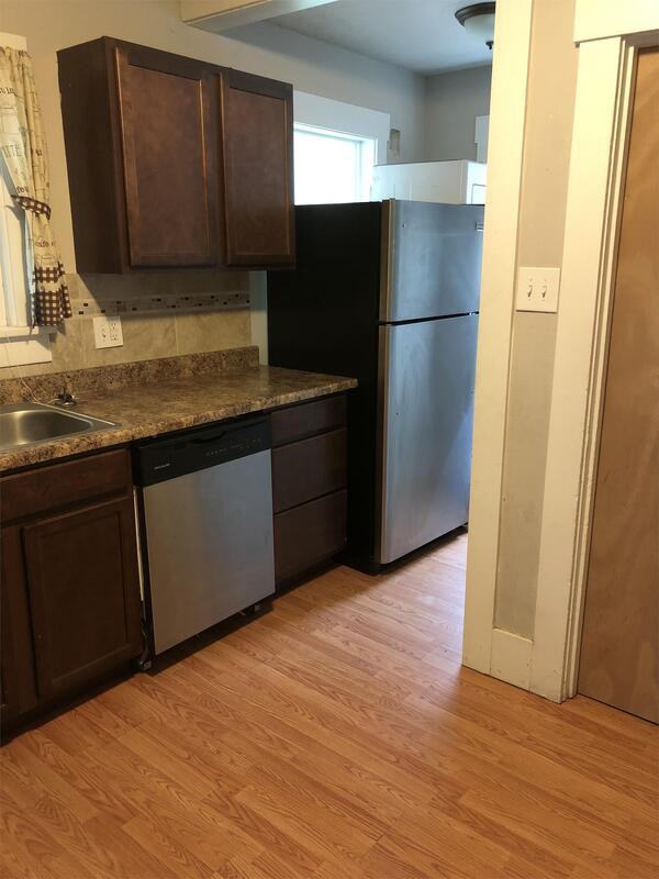 810 21st St - Photo 7 of 17