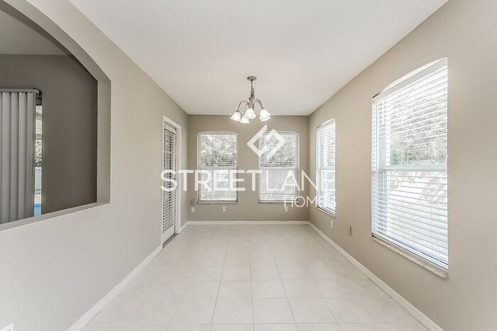 4501 Lace Cascade Ct - Photo 3 of 15